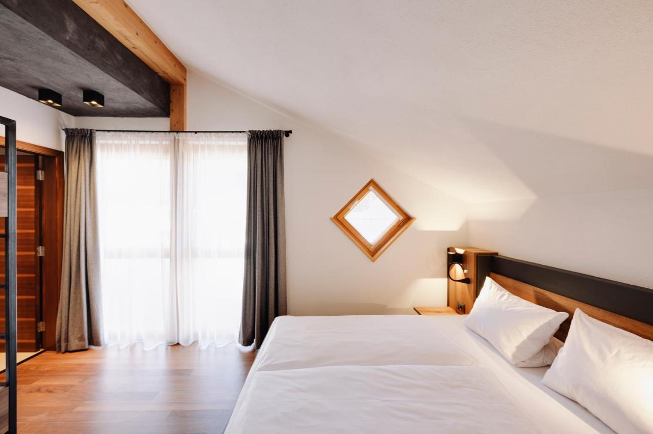 Zum Stubaier Gletscher - Wiesen Chalet Telfes im Stubai